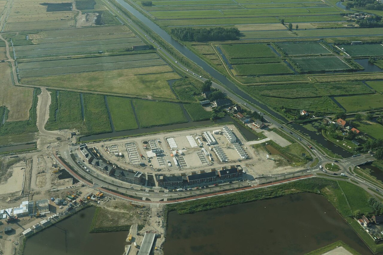 Luchtfoto van nieuwbouwwijk Westergouwe in Gouda, waar 80 appartementen komen
