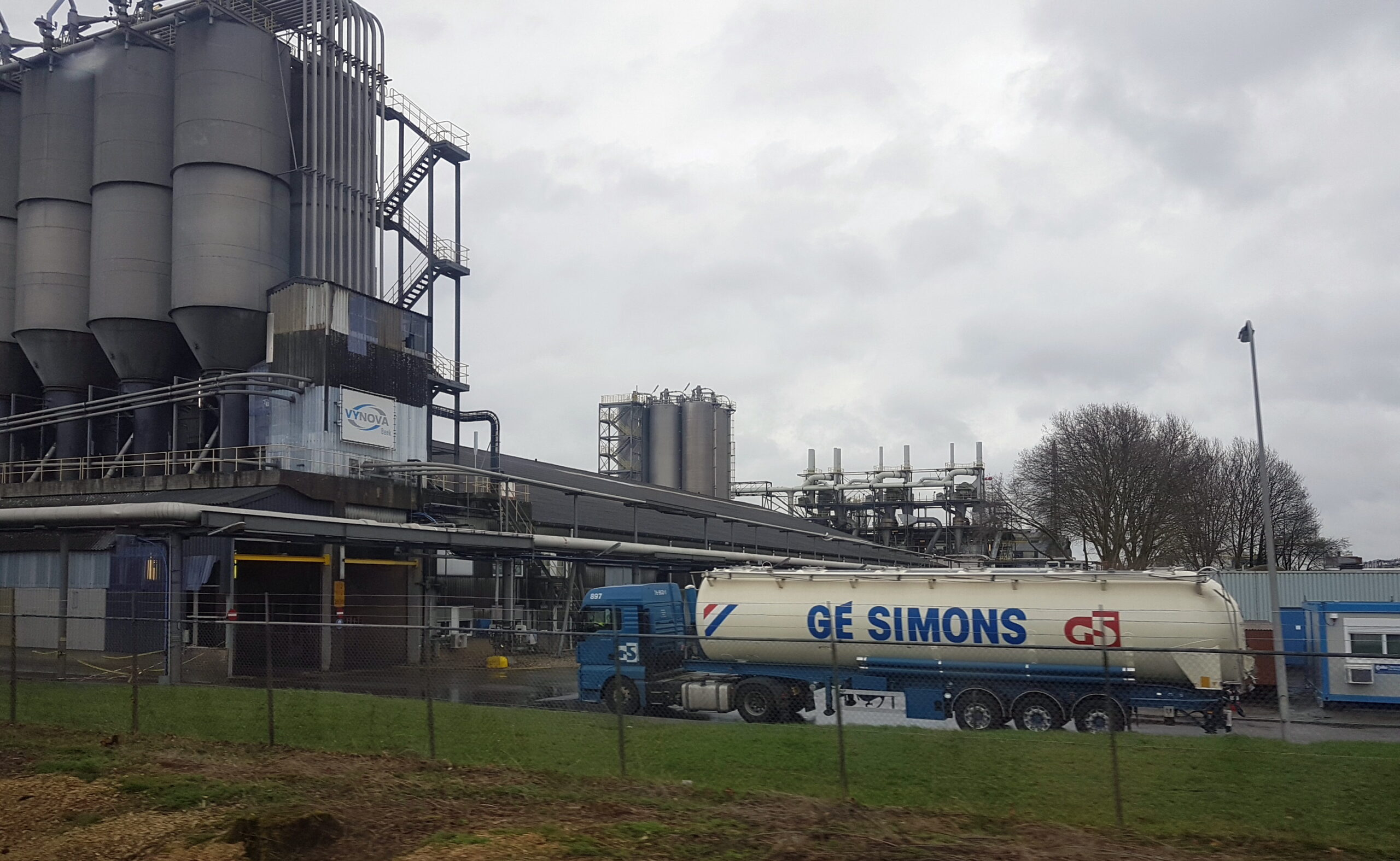 Bedrijventerreinen Westelijke Mijnstreek: industrie op het Chemelot-terrein bij Beek