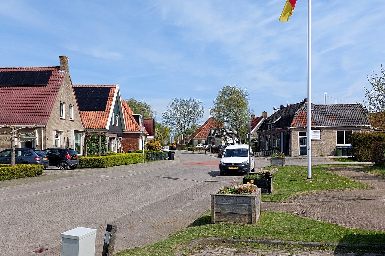Straat Buorren in het Friese dorp Tersoal, beeld bij betaalbare koopwoningen in Tersoal