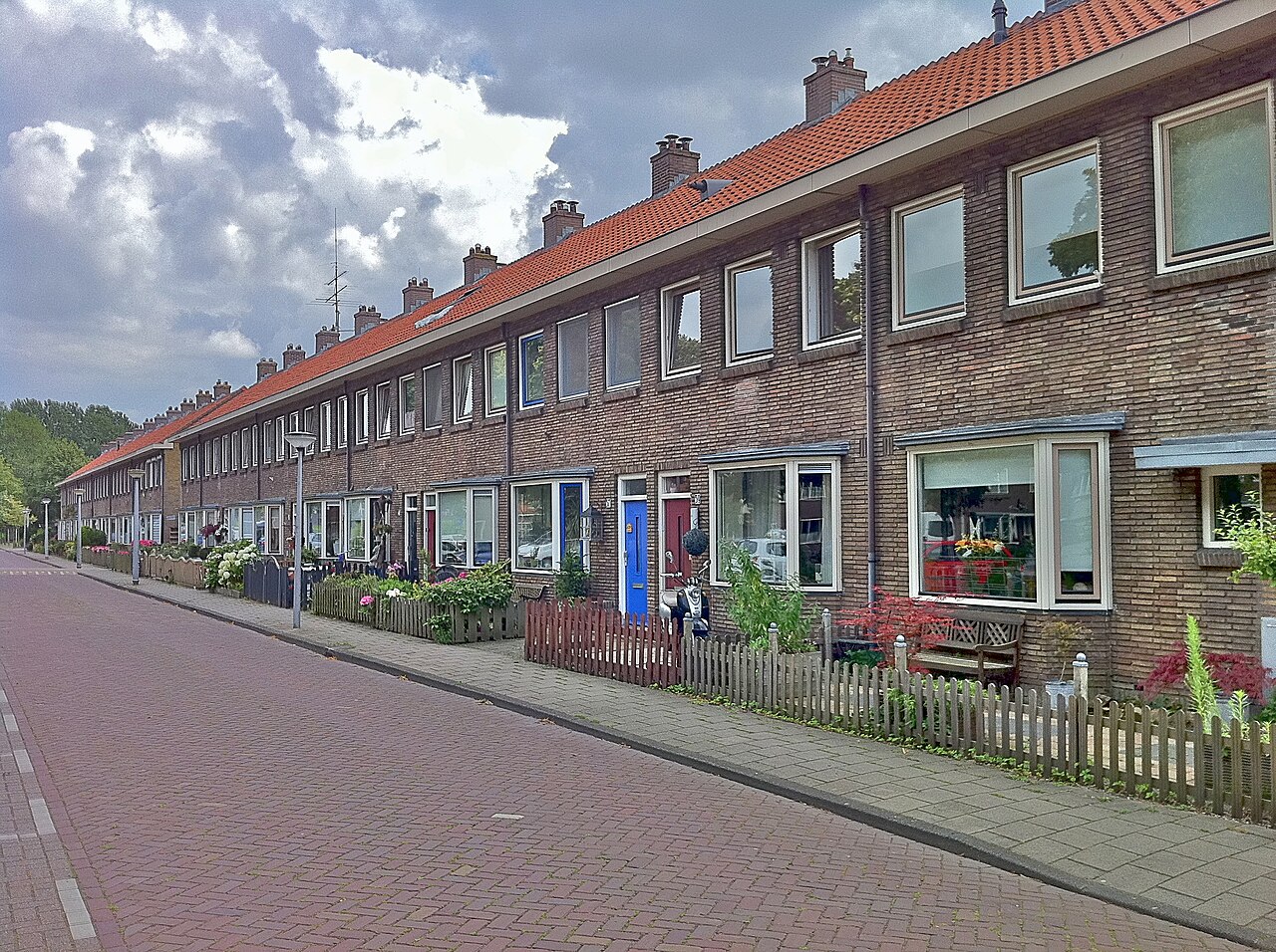 Rijtjeswoningen in Tuindorp Oostzaan, waar Eigen Haard en Rochdale woningen herverdelen