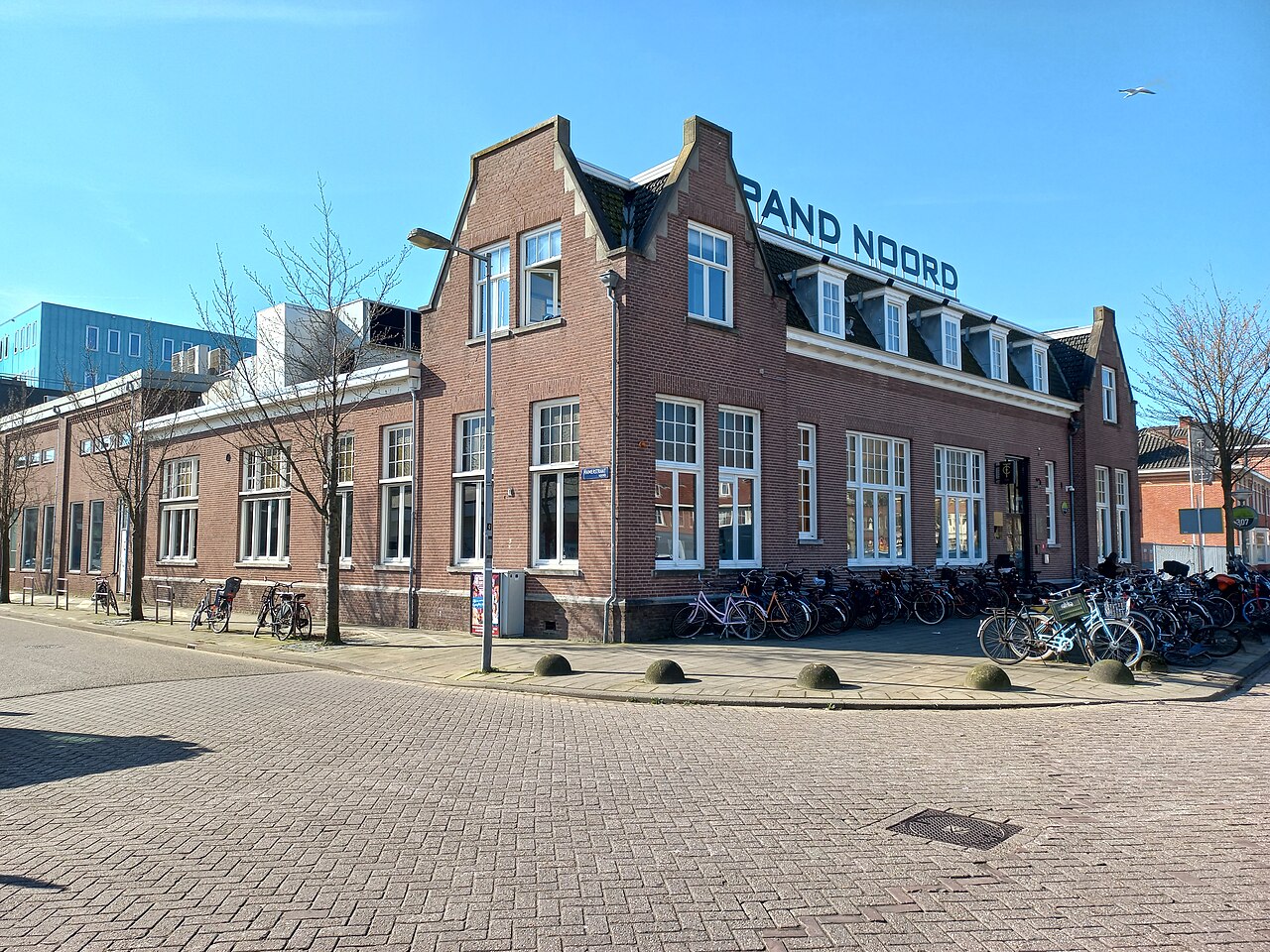 Kantoorpand Amsterdam-Noord: Pand Noord aan de Meeuwenlaan 98-100