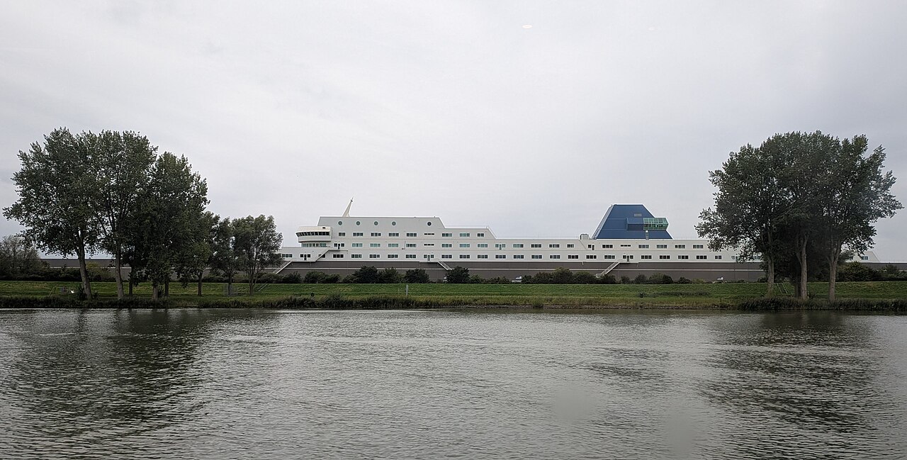 Het kantoorschip aan de Ridderhaven aan De Noord, bedrijfsruimte in Ridderkerk van Mileway
