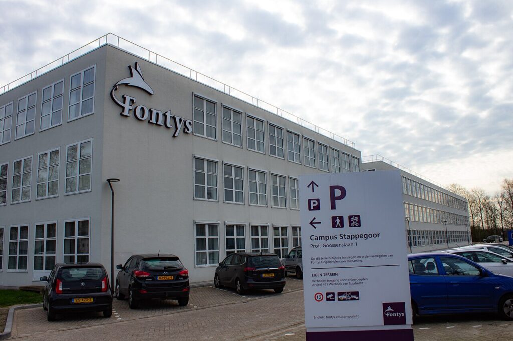 Gebouw van Fontys op Campus Stappegoor aan de Stappegoorweg in Tilburg