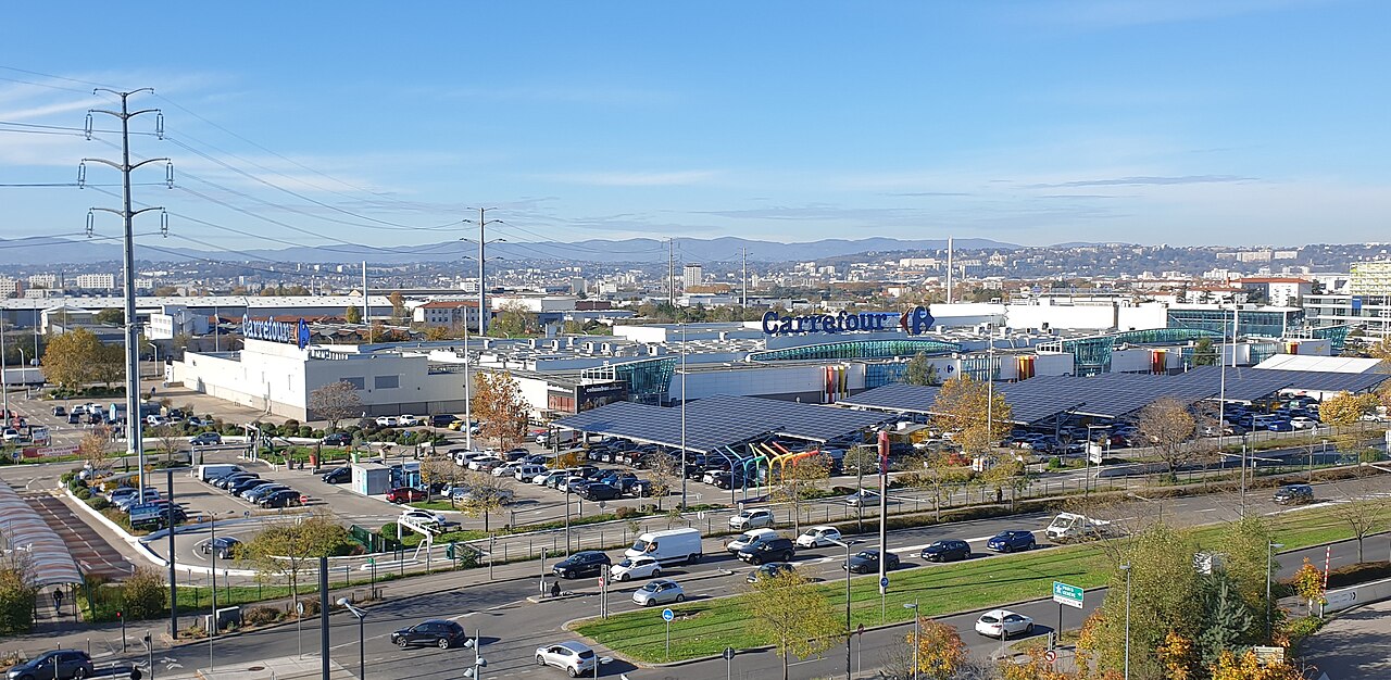 Carrefour-hypermarkt in het Franse Venissieux, illustratie bij de sale-and-leaseback van 35 winkels